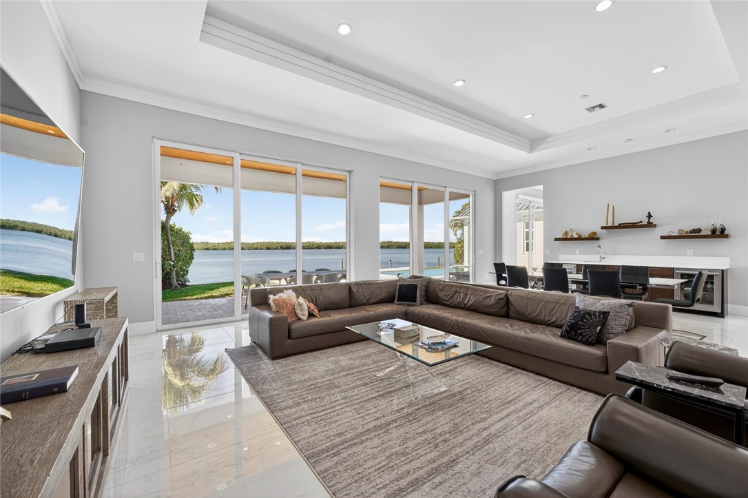 4756 Pebble Bay Circle
