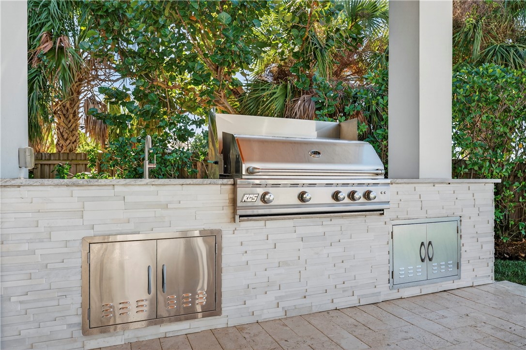 4756 Pebble Bay Circle