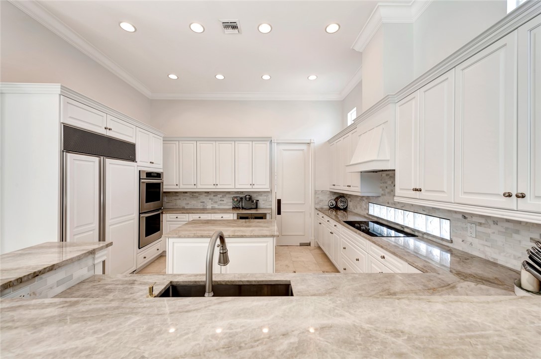 1100 Baywood Drive