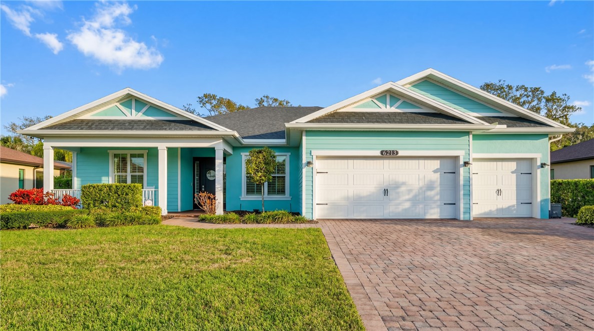 6213 Arcadia Square
