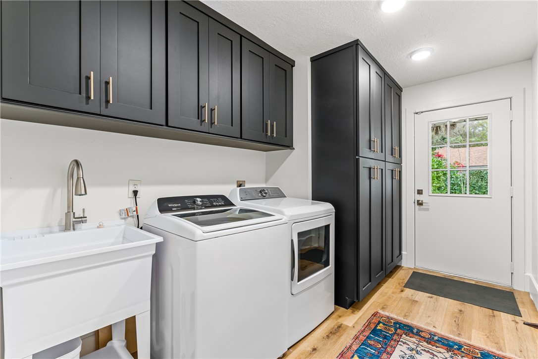 4328 2nd Square SW