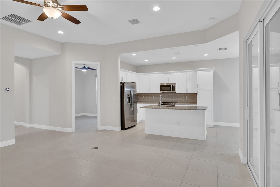6148 Bella Rosa Lane
