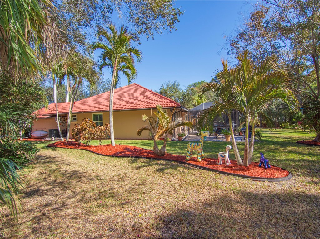 469 SW Sanctuary Place