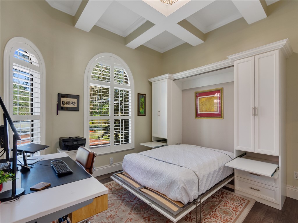 469 SW Sanctuary Place