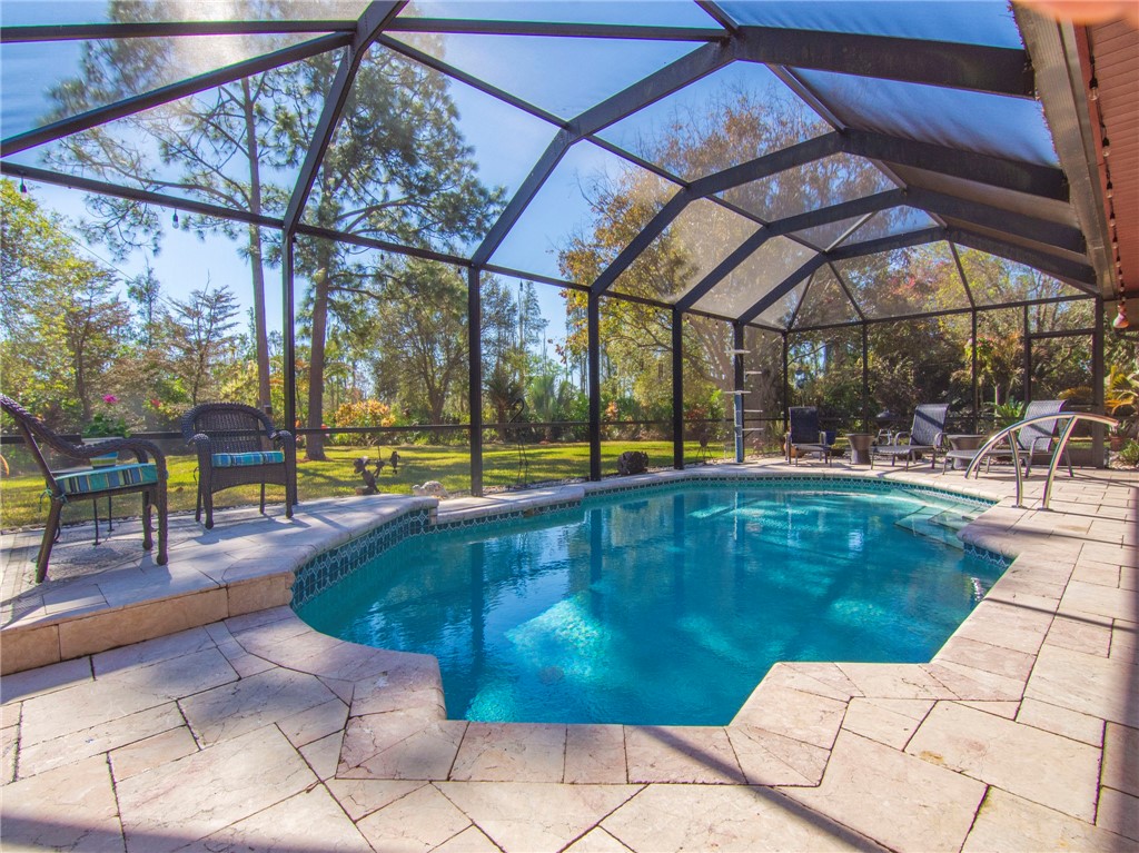 469 SW Sanctuary Place