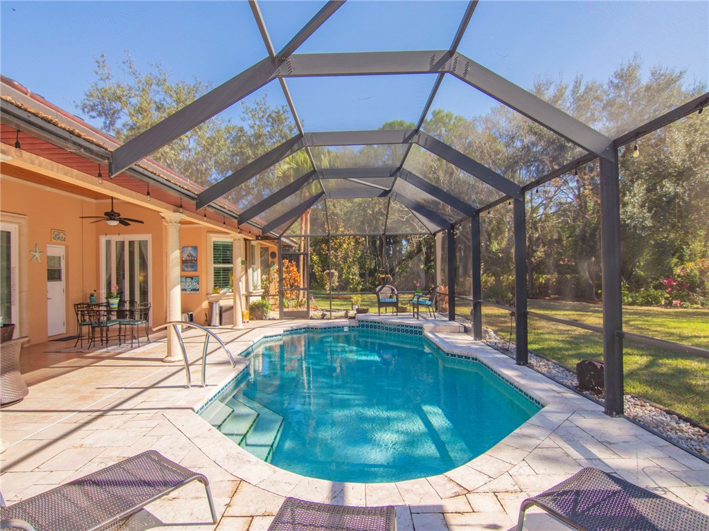 469 SW Sanctuary Place