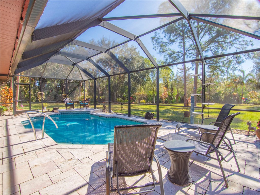 469 SW Sanctuary Place