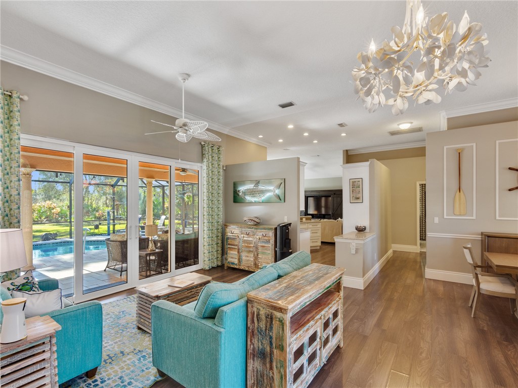469 SW Sanctuary Place