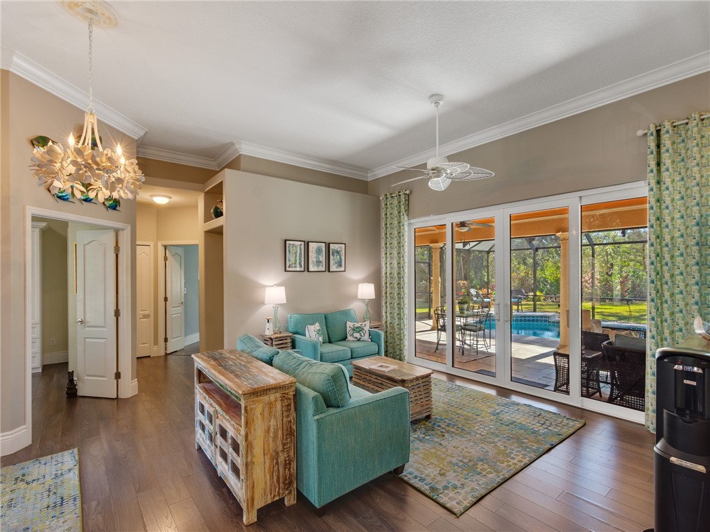 469 SW Sanctuary Place