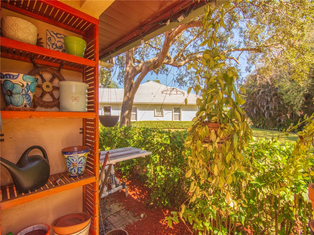 469 SW Sanctuary Place