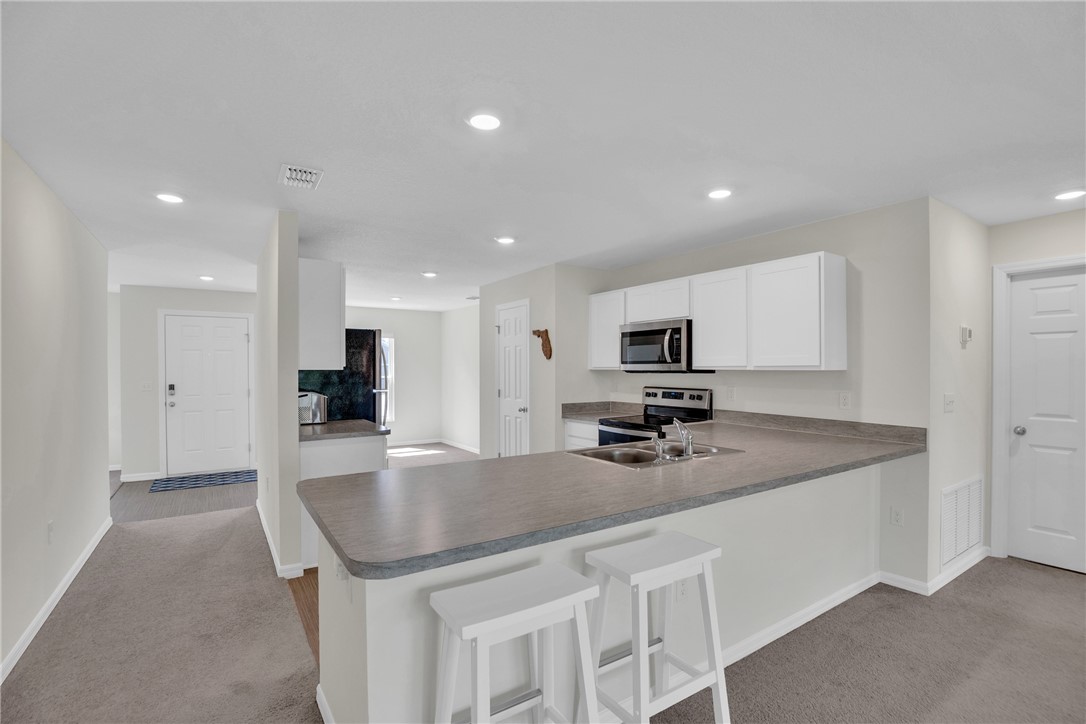 938 Clearmont Street