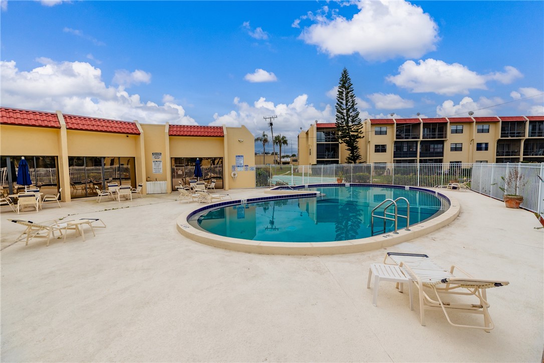2050 Oleander Boulevard 301