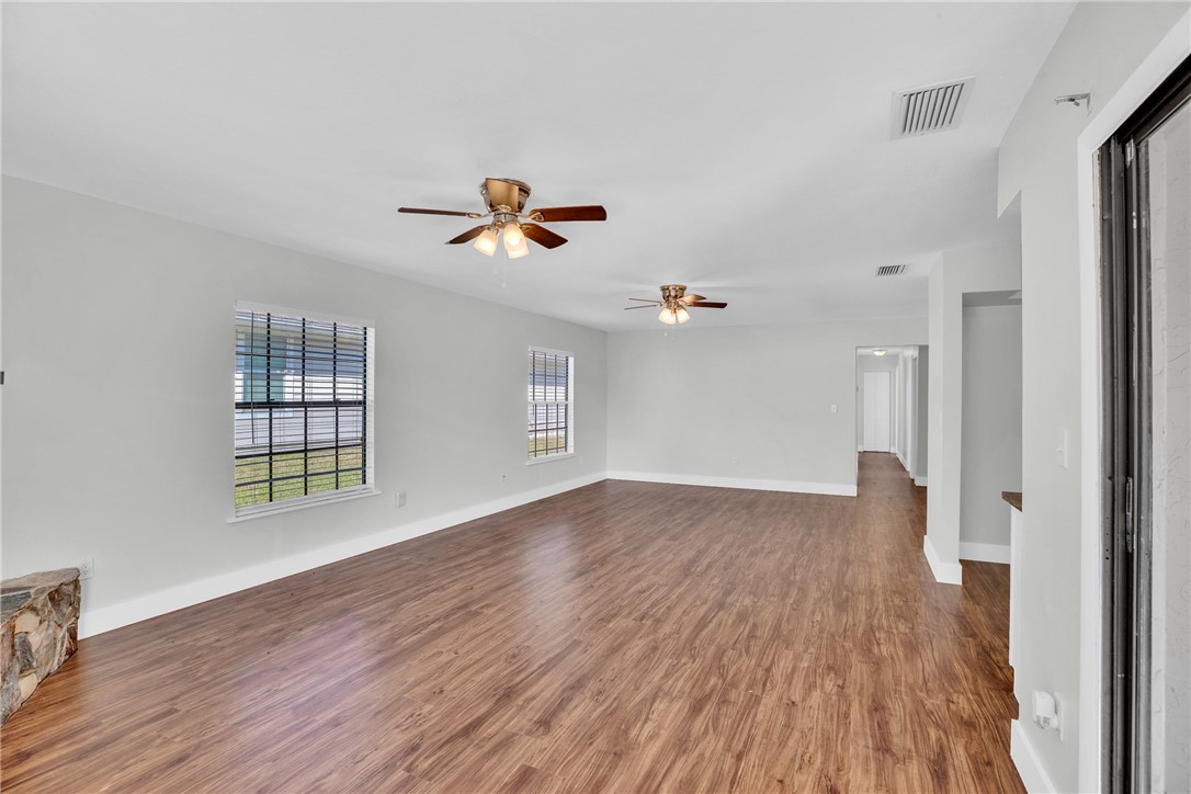 2845 1st Lane