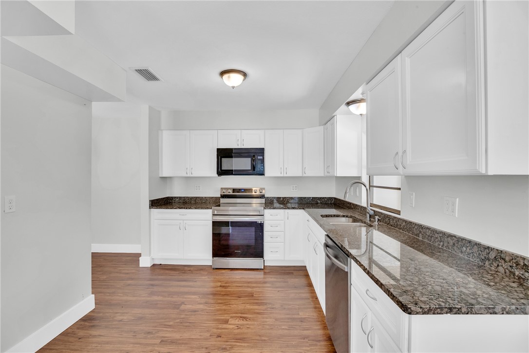 2845 1st Lane