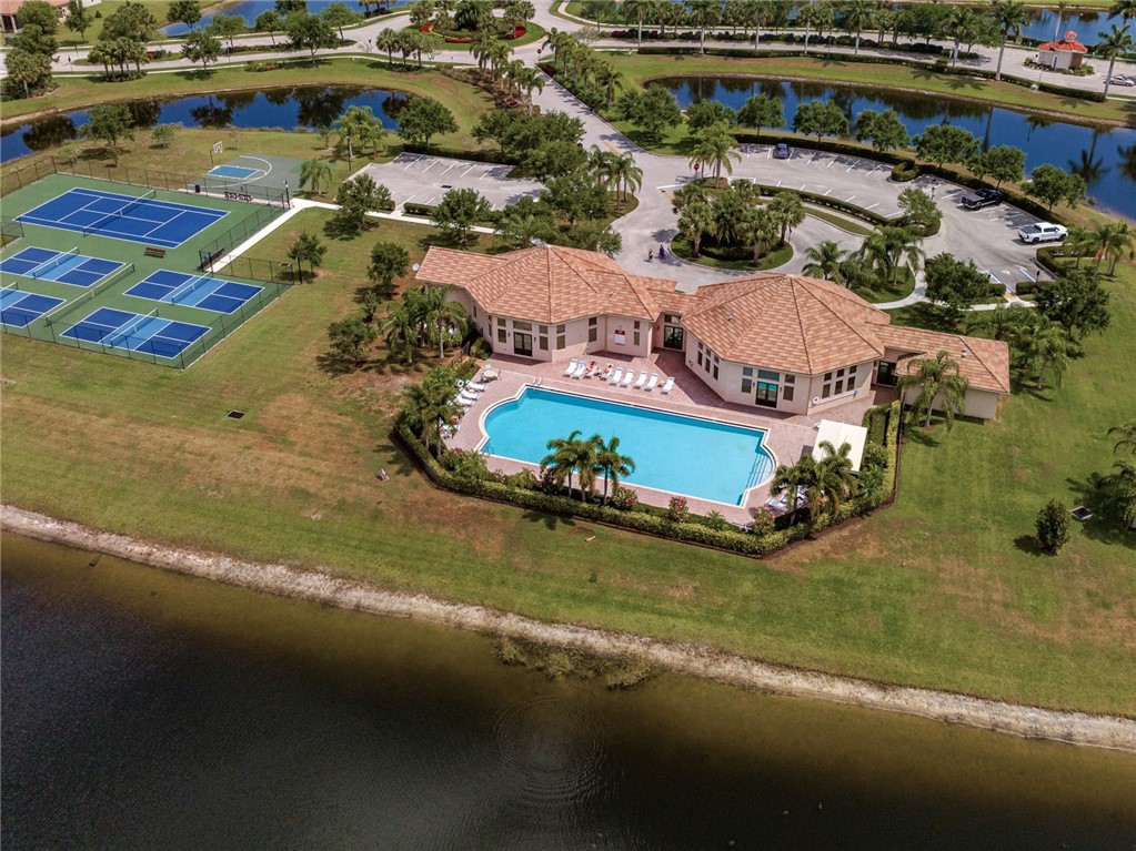 1940 Newmark Circle SW