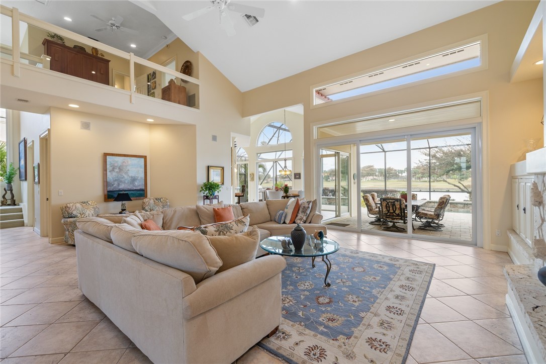 1885 Paseo Del Lago Lane