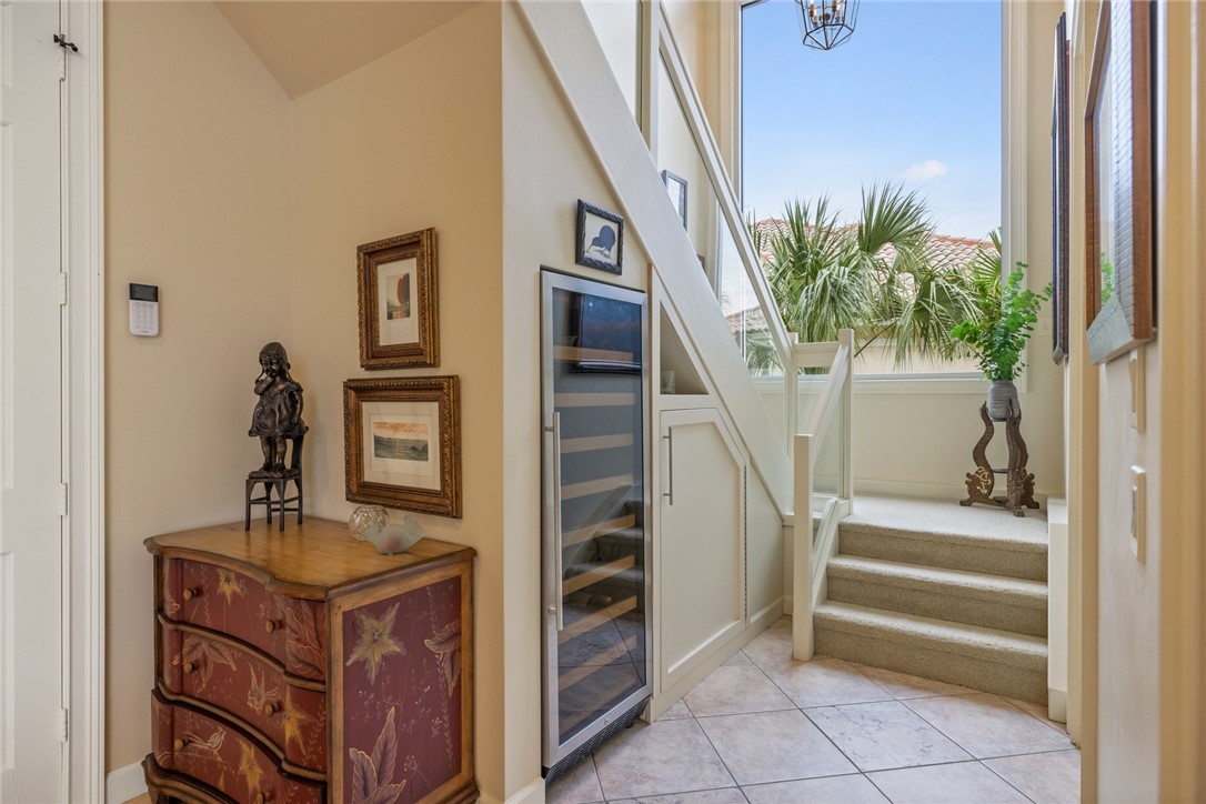 1885 Paseo Del Lago Lane