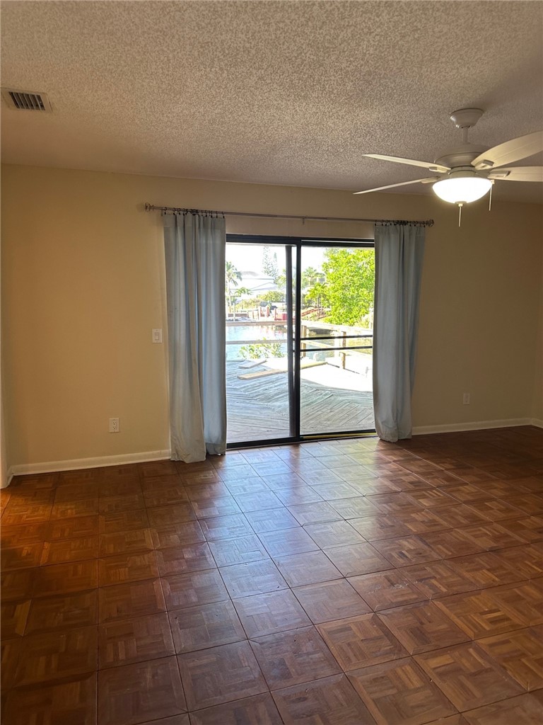 15 Tarpon Drive