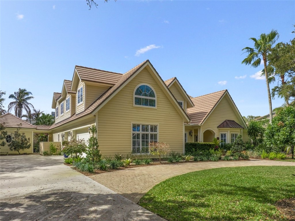 681 N Tomahawk Trail