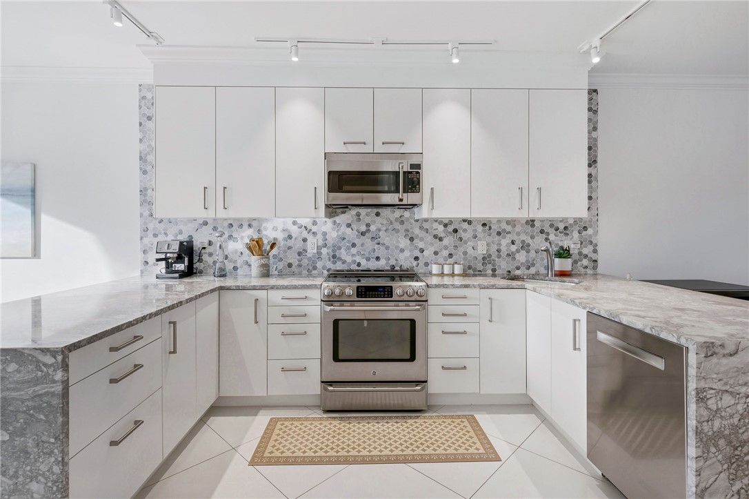 4800 Bethel Creek Drive 6S