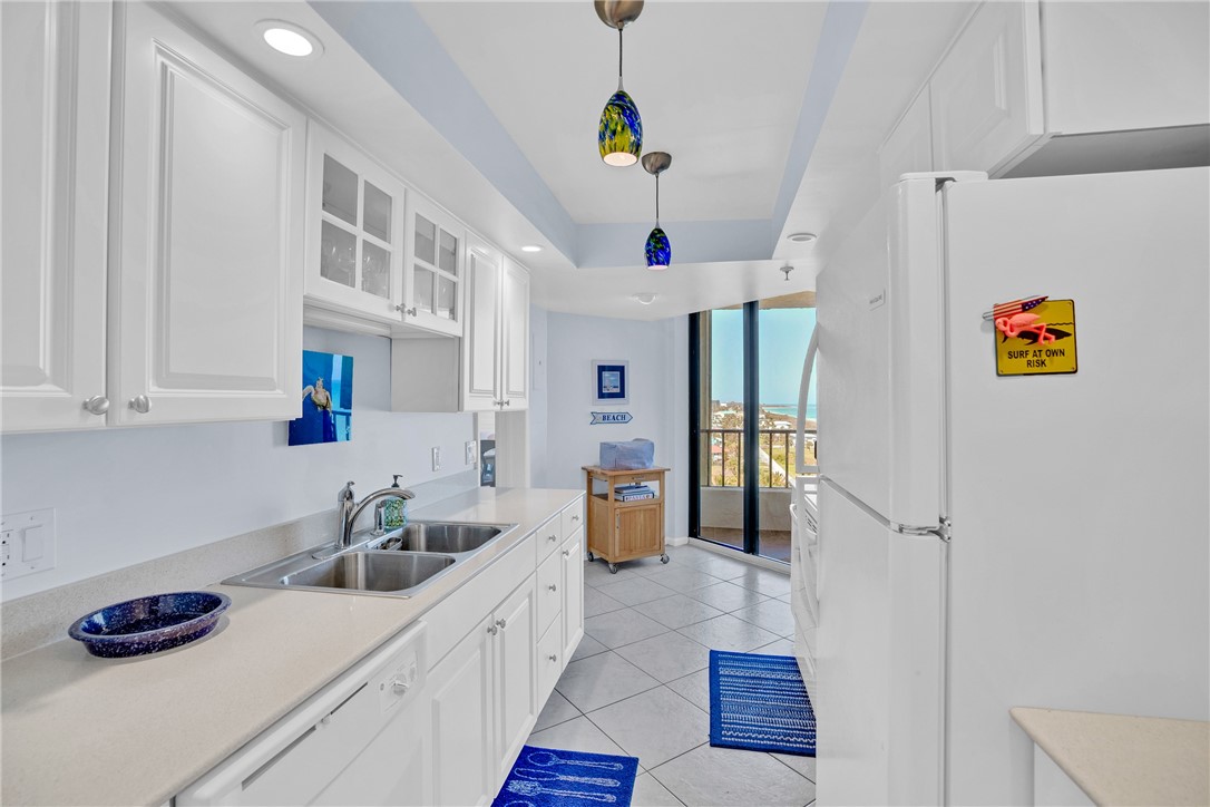 2400 S Ocean Drive 4103