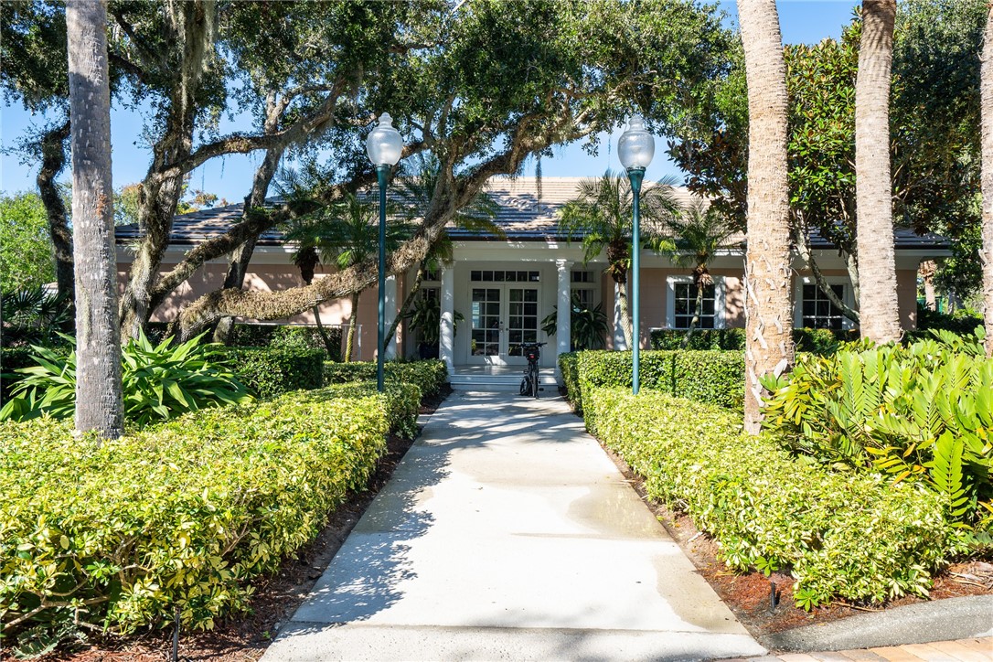 200 Sable Oak Lane 204