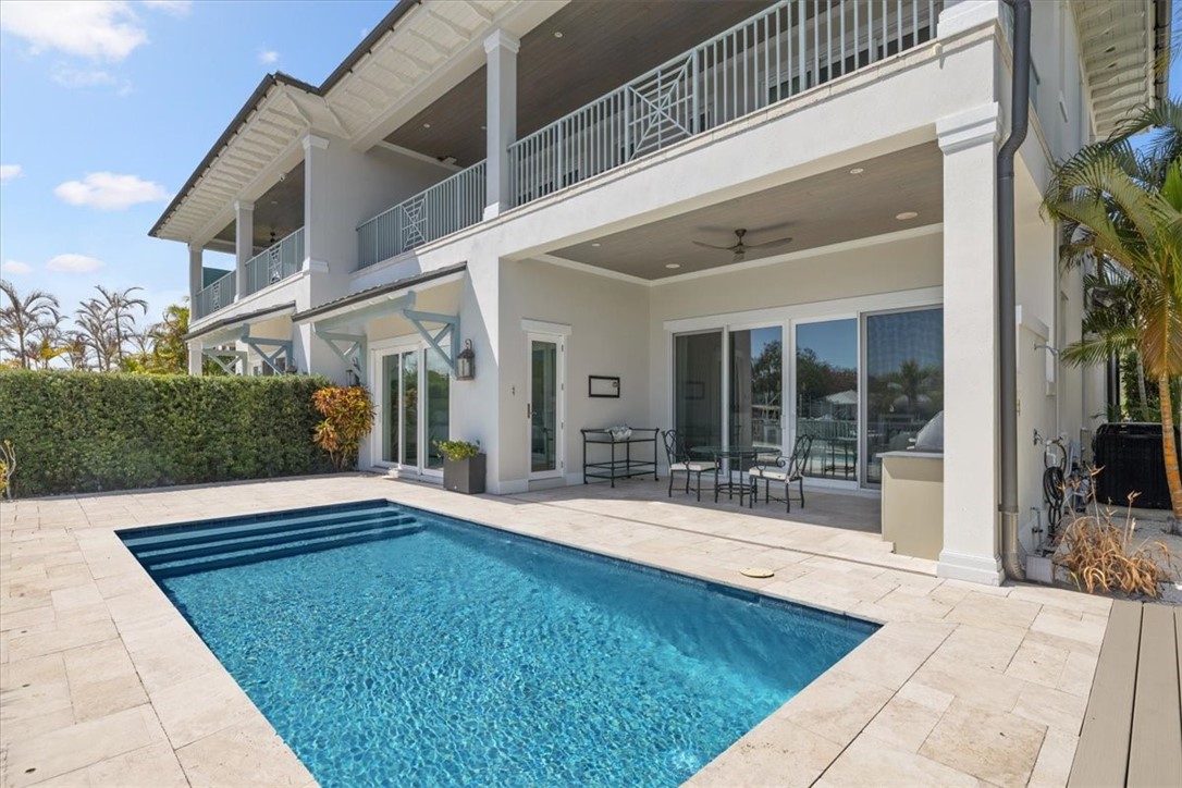 21 Royal Palm Point C