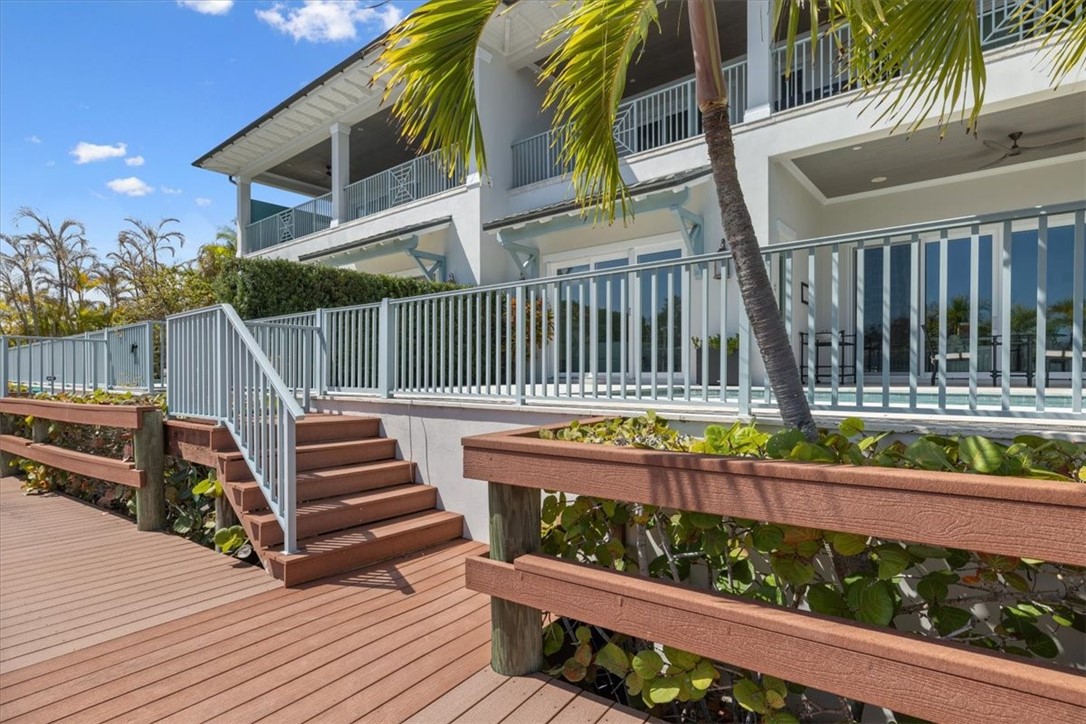 21 Royal Palm Point C