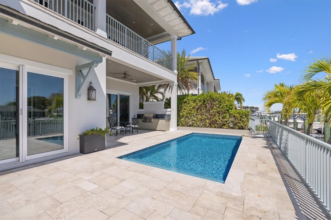 21 Royal Palm Point C