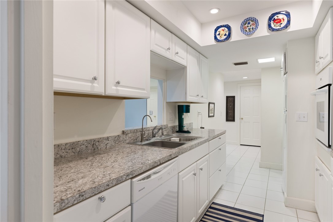5151 Highway A1A None 506