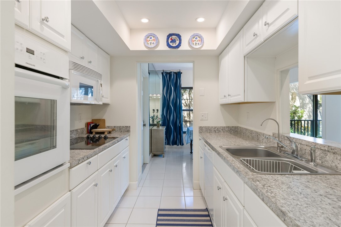 5151 Highway A1A None 506