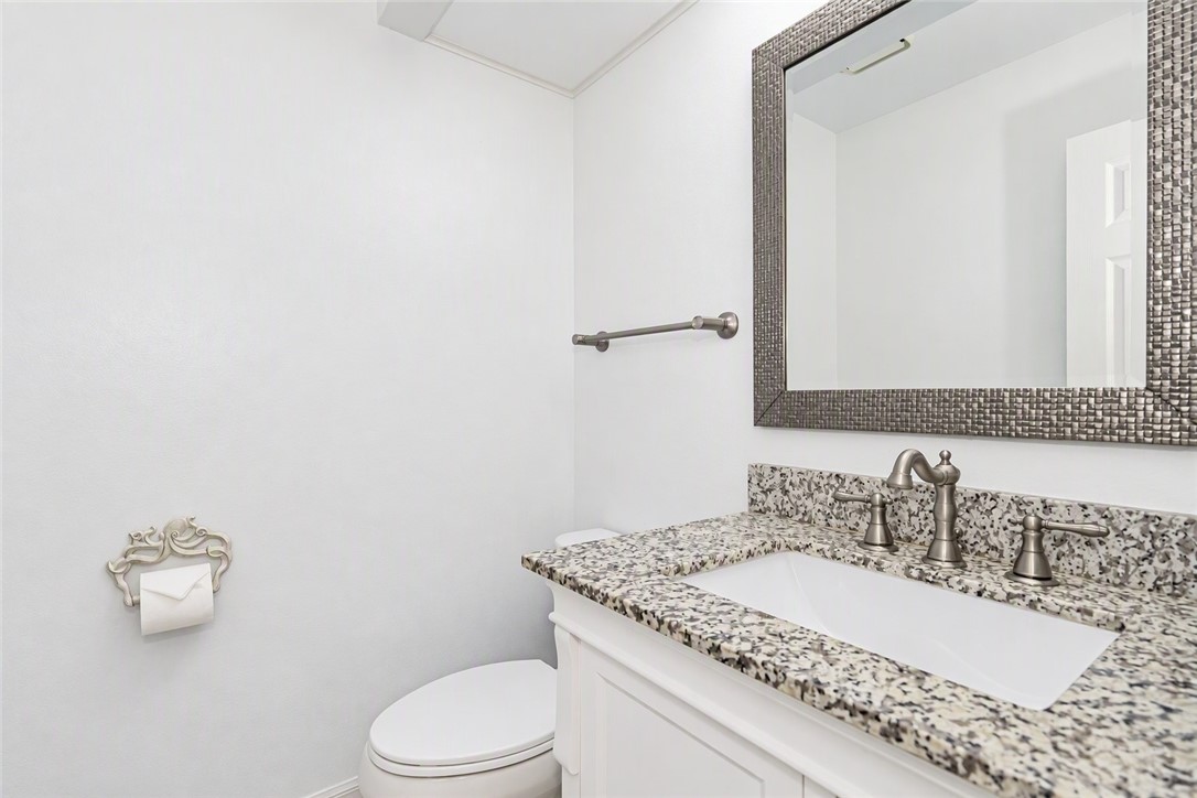 6 Vista Gardens Trail 205