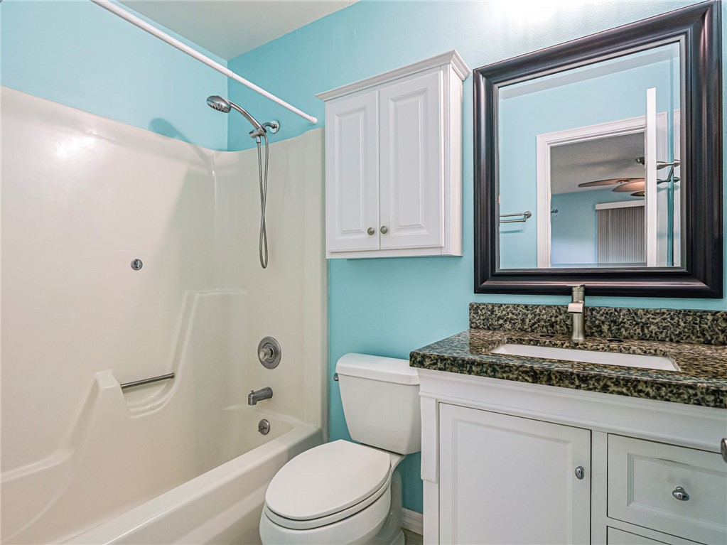 6 Vista Gardens Trail 205