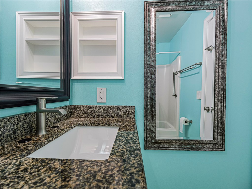 6 Vista Gardens Trail 205