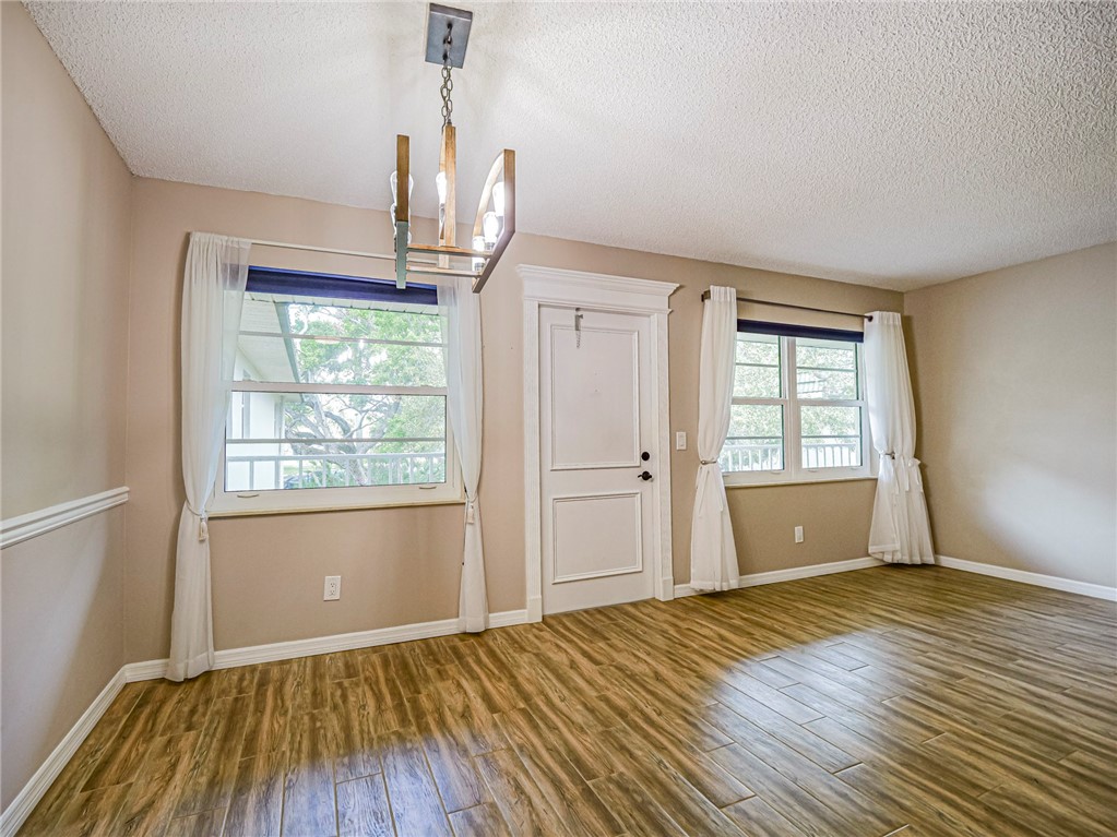 6 Vista Gardens Trail 205