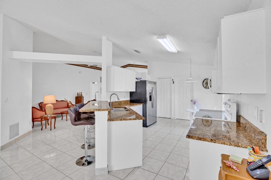 206 10th Court