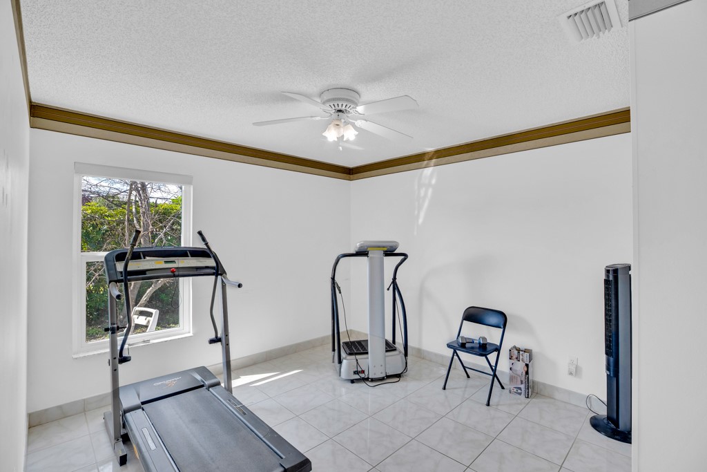 206 10th Court