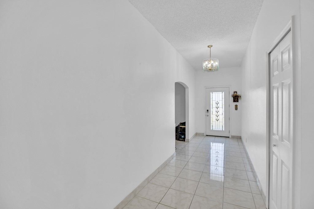 206 10th Court