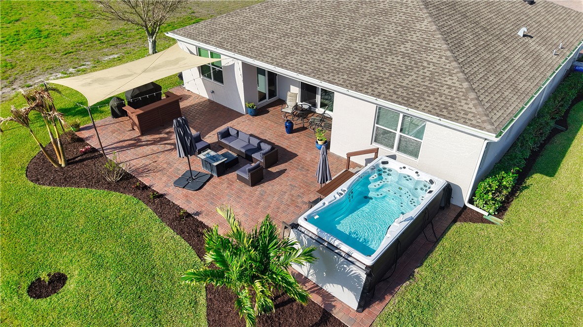 5915 Manzanita Way
