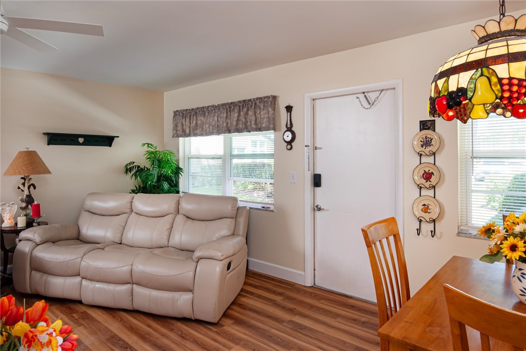 78 Royal Oak Drive 103