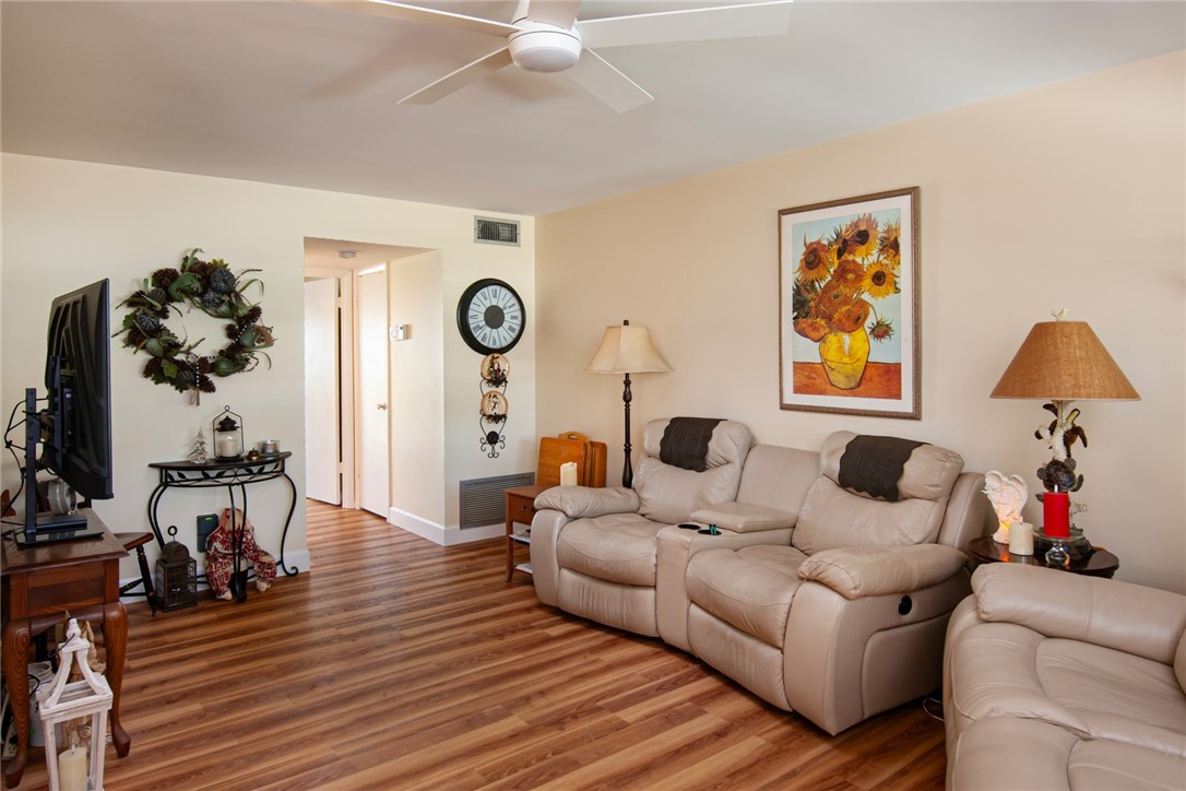78 Royal Oak Drive 103