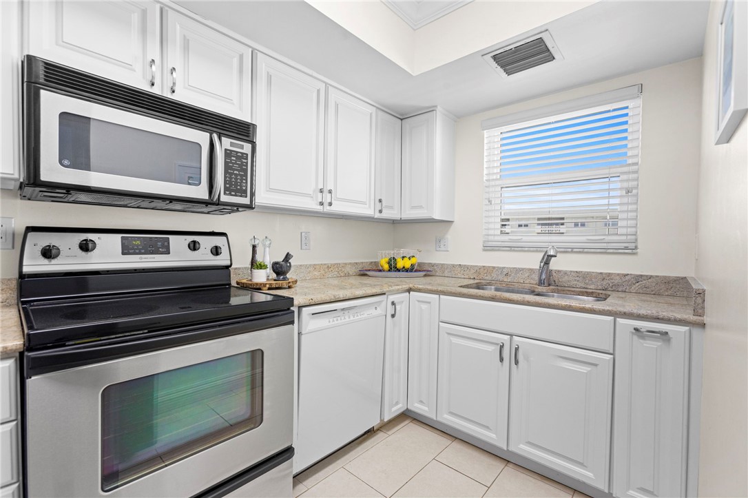 3939 Ocean Drive 502B