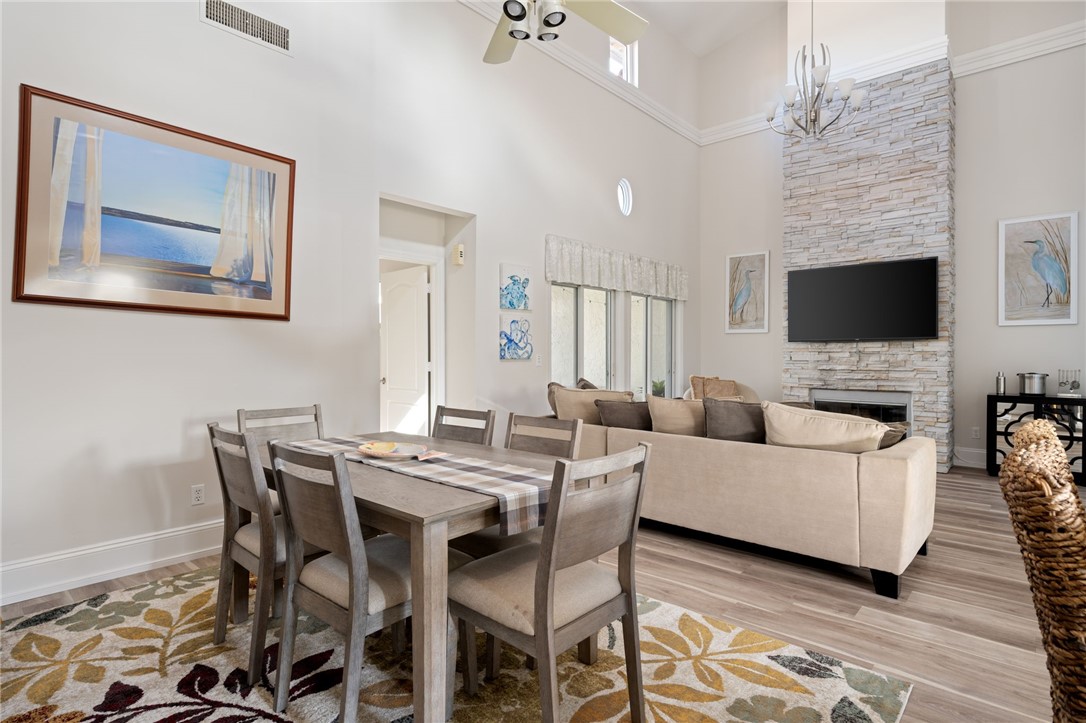 1464 Saint Davids Lane