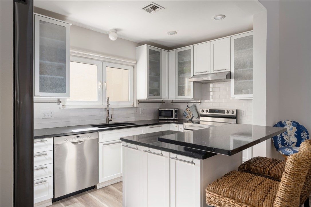 1464 Saint Davids Lane