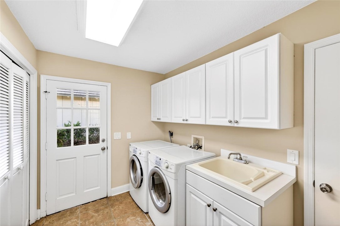 111 Prestwick Circle 1