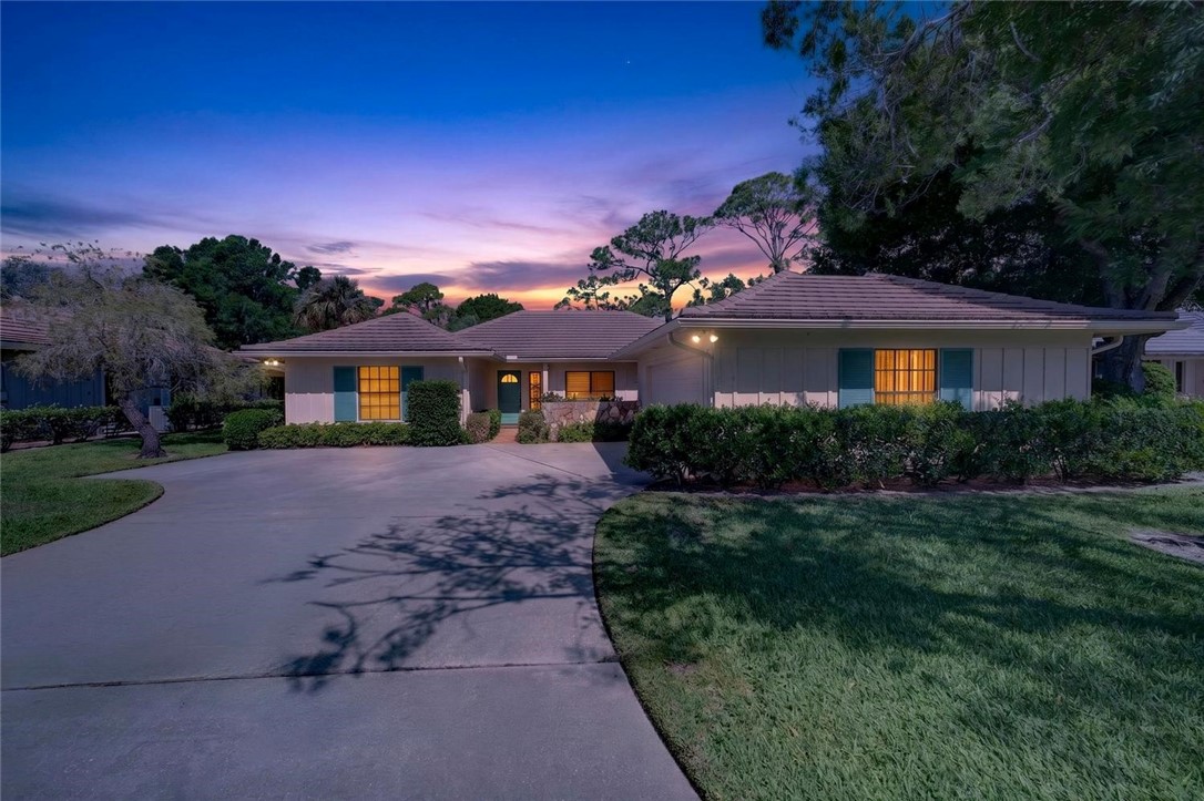 111 Prestwick Circle 1