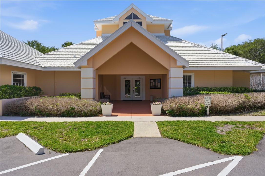 1334 Coral Park Lane 403