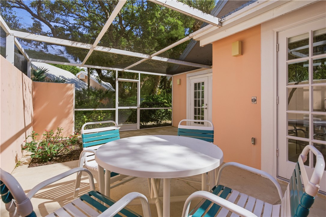 1334 Coral Park Lane 403