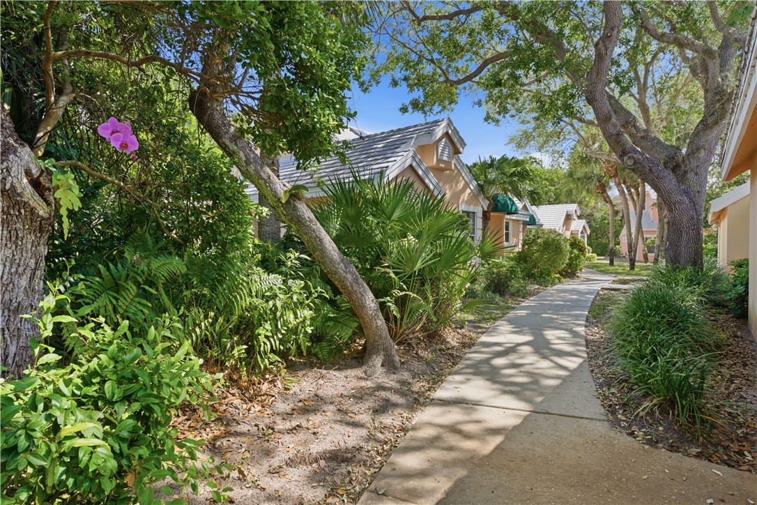 1334 Coral Park Lane 403