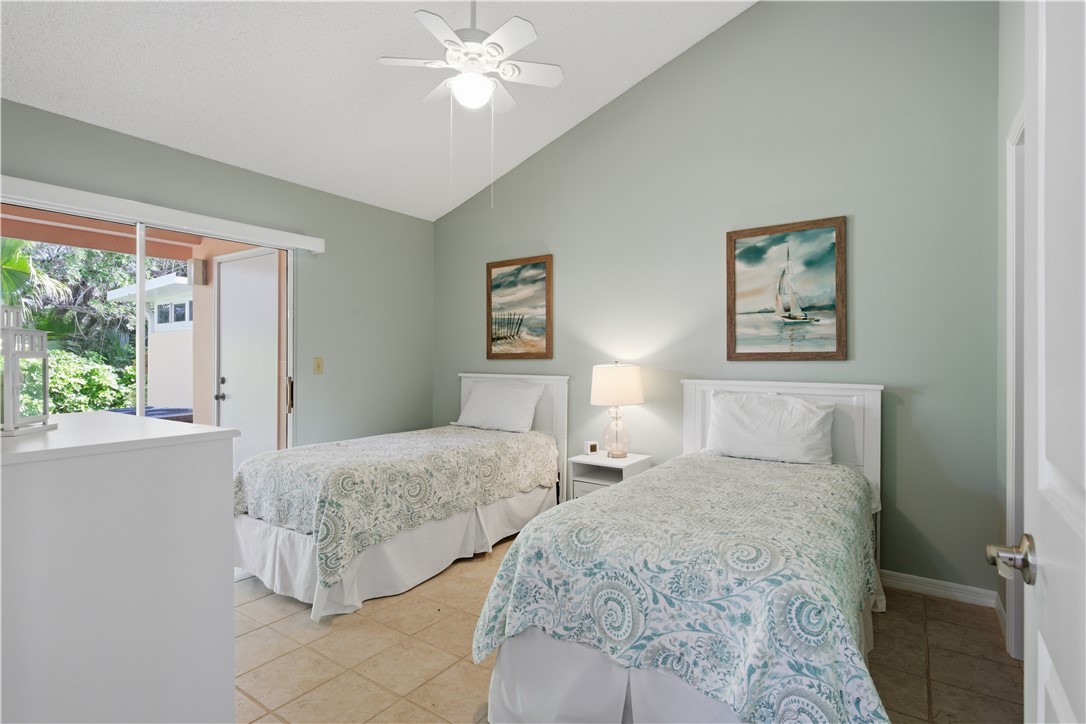 1334 Coral Park Lane 403